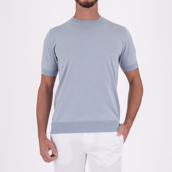 1. Maglia a maniche corte | minimalista chic Celeste Paolo Pecora Milano a009f100