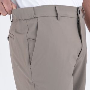 4. Slim fit Bermuda shorts in technical fabric Turtledove Berwich pu17ber_mudaelaxmg1751x