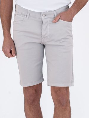 1. Bermuda slim 5 poches en gabardine Gris clair