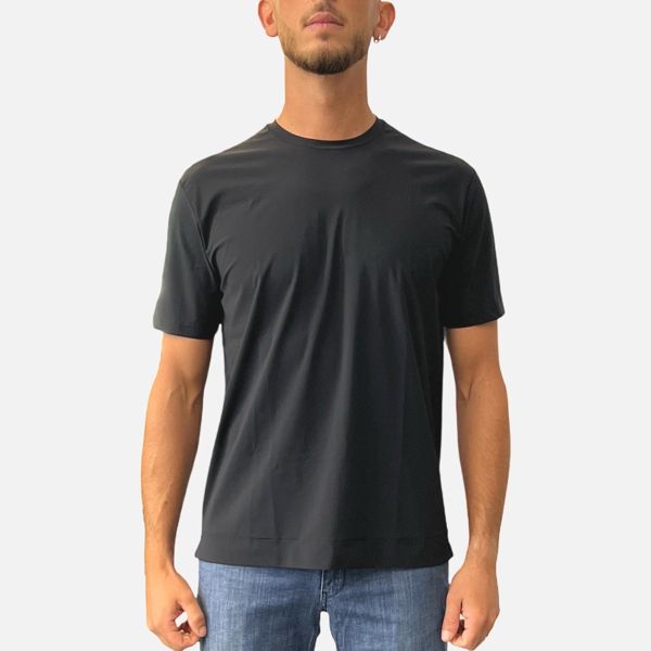1. T-shirt élégant à col rond Noir Xacus 91652.act119mm