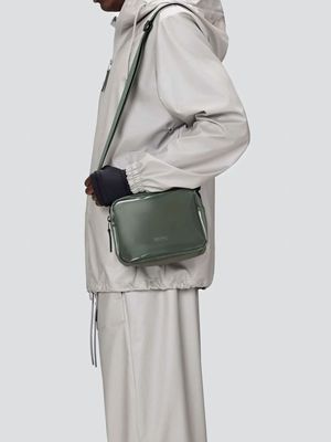 3. Rains Box Bag in waterproof fabric Green