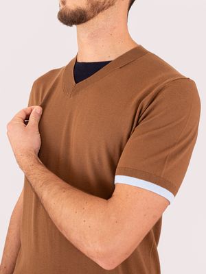 4. Pull homme Paolo Pecora Milano à col V et finitions contrastées Noisette