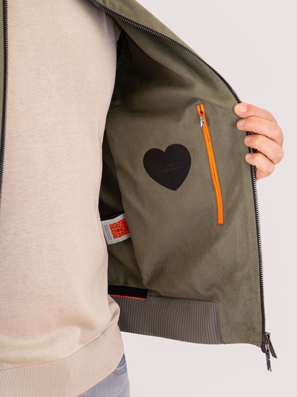 4. Nabucco Jkt Man RRD en micro velours Vert RRD 26019nabuccojkt