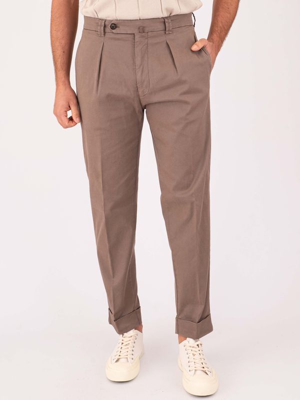 Pantalone uomo Berwich in misto cotone con pinces sul davanti Tortora Berwich