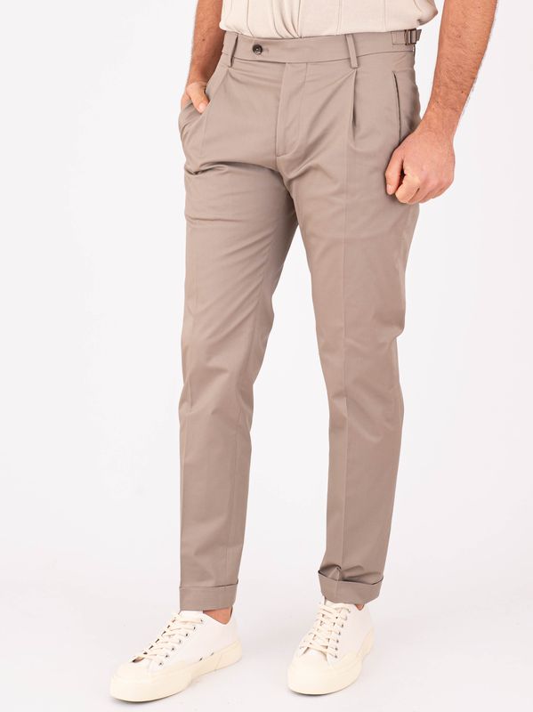 2. Berwich men's trousers in cotton with a clean line and pleats Grey Berwich pu19retrock1790x