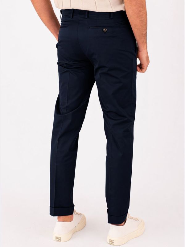 3. Pantalone uomo Berwich in cotone con una linea pulita e pinces Navy Berwich pu19retrock1790x