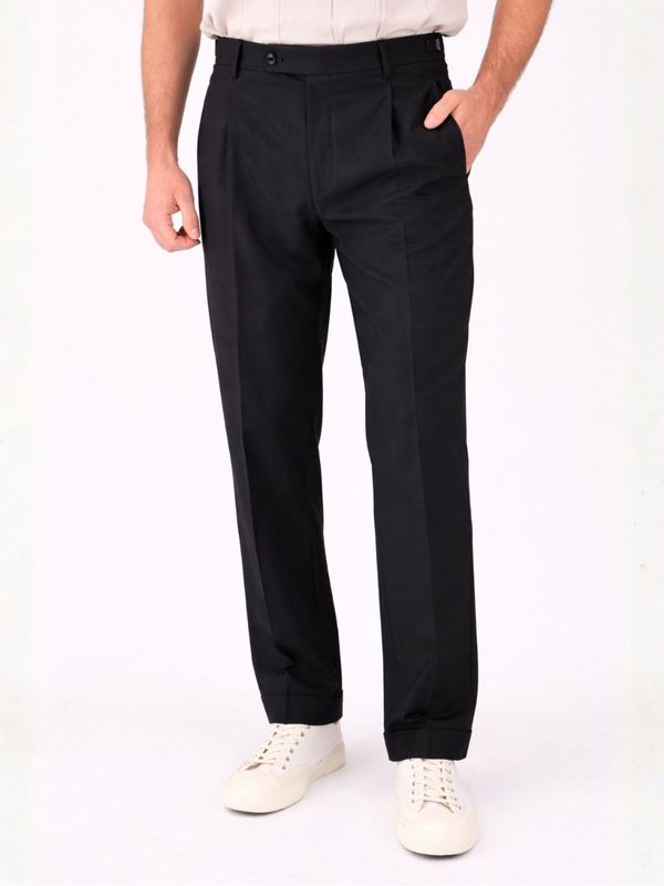 1. Men's Berwich trousers in cool wool with a clean cut Black Berwich pu19retromz1460