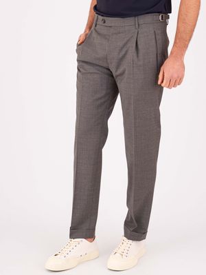 2. Men's Berwich trousers in cool wool with a clean cut Grey