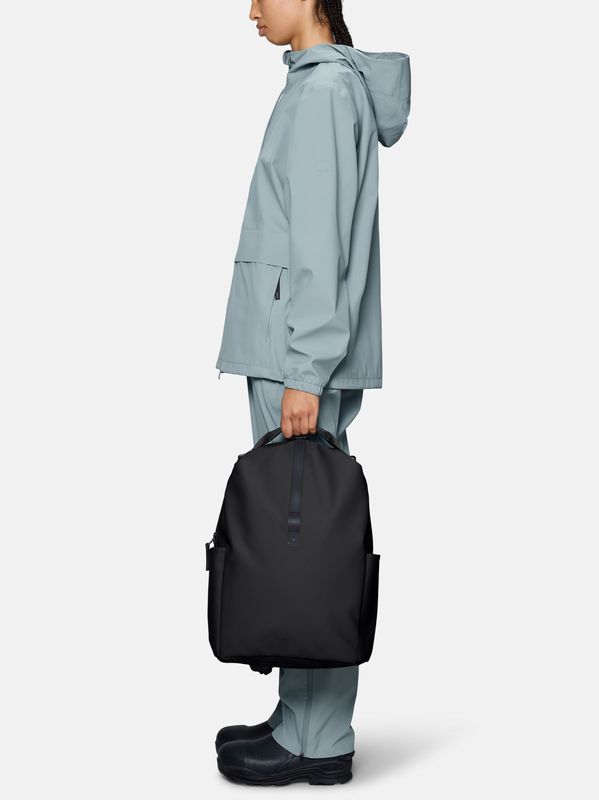 3. Clip Front Backpack unisex Rains Zaino Urban con Tasca Laptop 16" Nero RAINS 14890
