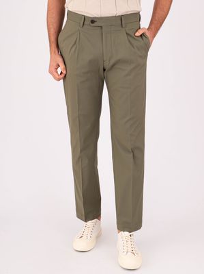 1. Pantalon homme Devorè en mélange de coton, coupe ajustée et plis Vert militaire