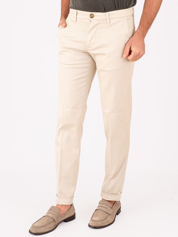 2. Pantalone Uomo Re-Hash in Lyocell e Cotone con Vestibilità Slim Elegante Beige Chiaro Re-Hash p2472277