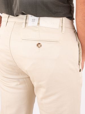 4. Pantalone Uomo Re-Hash in Lyocell e Cotone con Vestibilità Slim Elegante Beige Chiaro