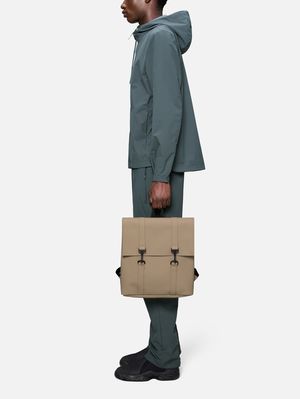 4. Zaino Rains MSN Bag Mini con spazioso scomparto principale Beige