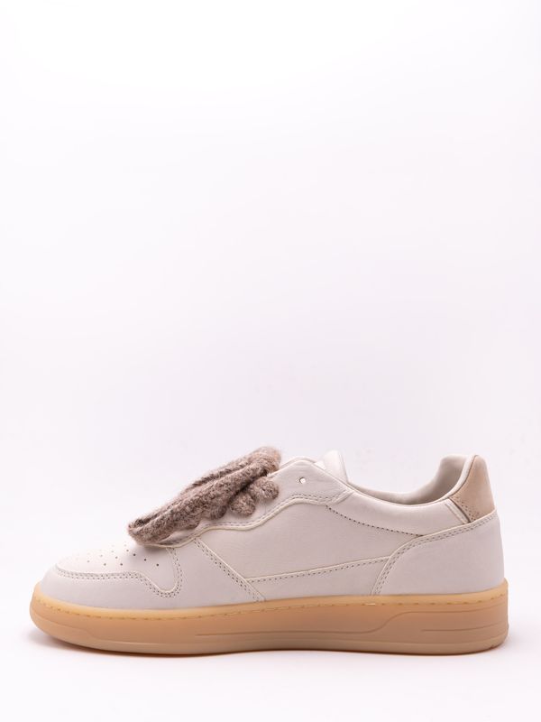 5. Sneakers Uomo D.A.T.E. Court 2.0 in Pelle Bianca con Suola Miele Bianco D.A.T.E. m451-c2-us-wh